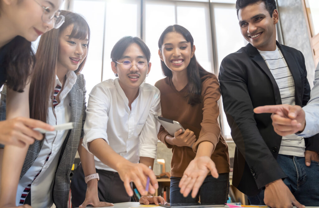 新入社員研修にアイスブレイクを取り入れよう 緊張を和らげれば研修効果大 Patia Magazine キッチン付きレンタルスペース パーティールームpatia パティア